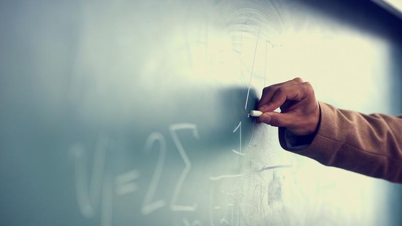 图解中国上市民办高校